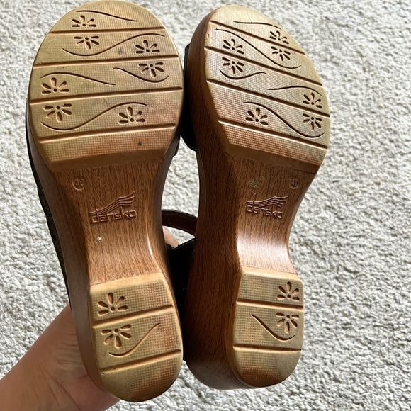 Dansko Size 40 Pewter Leather Joanie Strappy Wedge Slingback Sandals - Picture 7 of 7